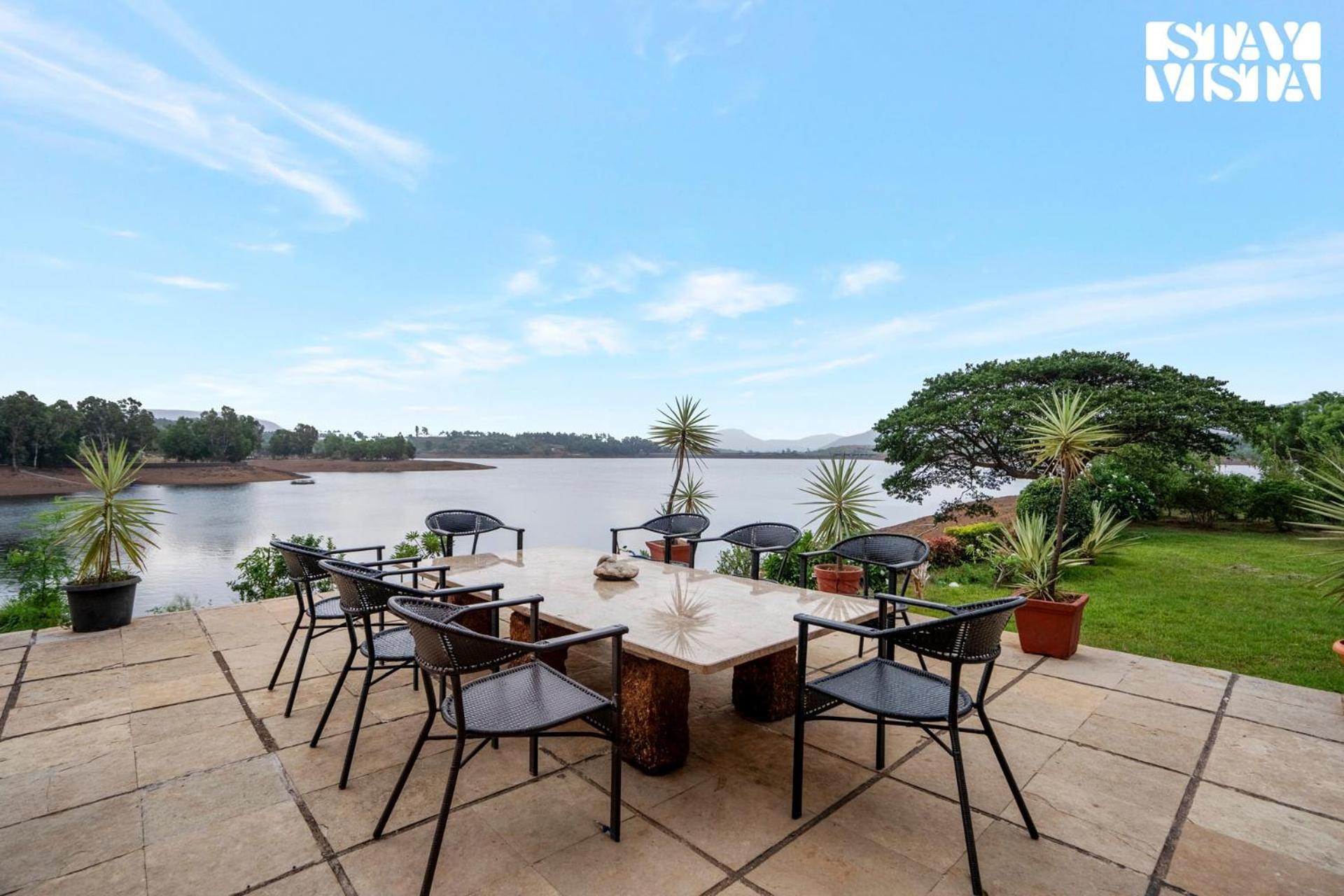 Stayvista At Three Shores With Lake View & Alfresco Dining Khamshet Exterior foto